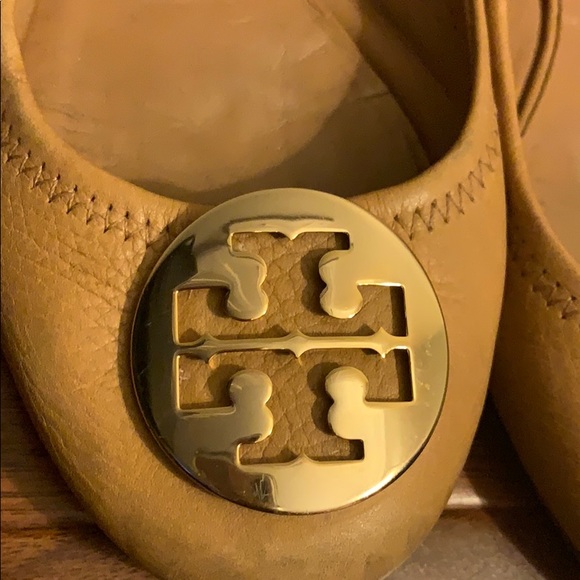 TORY BURCH Reva Tan Leather Ballet Flats 8 - Picture 2 of 7